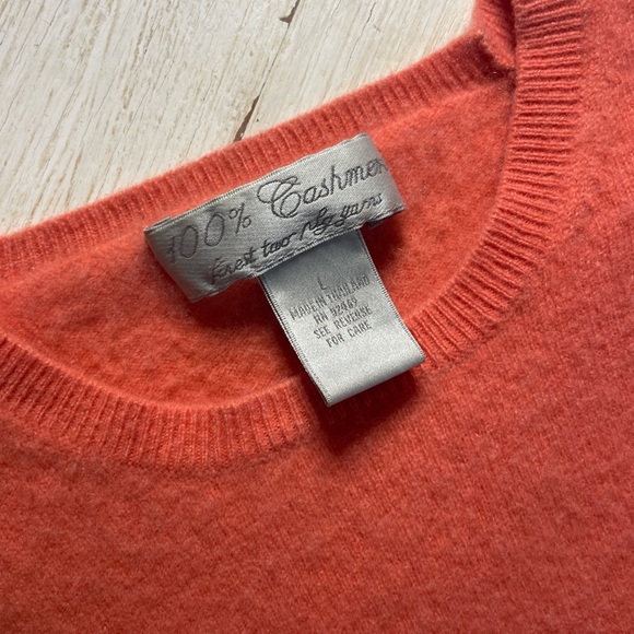 Women's Cashmere Top - Picture 2 of 2